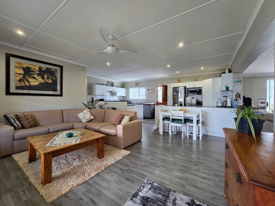 3 Bedroom Property for Sale in Stilbaai Wes Western Cape